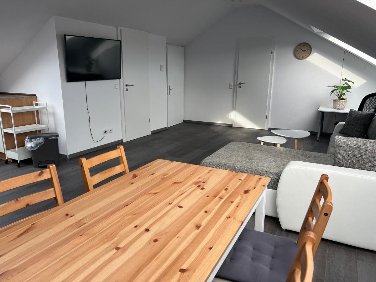 Unique Geraeumige 2 Zimmerwohnung In Tuttlingen Mit Netflix, Sauna Und Fitness Bagian luar foto